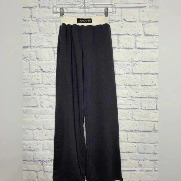 Pretty little thing Shape Navy Blue Baggy Low Rise Joggers - Picture 3 of 7